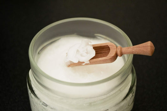 3 REASONS WHY COCONUT OIL IN DEODORANT CAN BE A PROBLEM